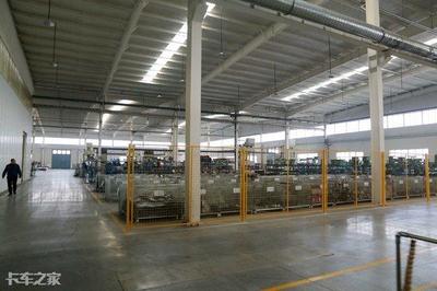 嚴(yán)選原料,機(jī)器人焊接,探秘能達(dá)到奔馳標(biāo)準(zhǔn)的億利生產(chǎn)線